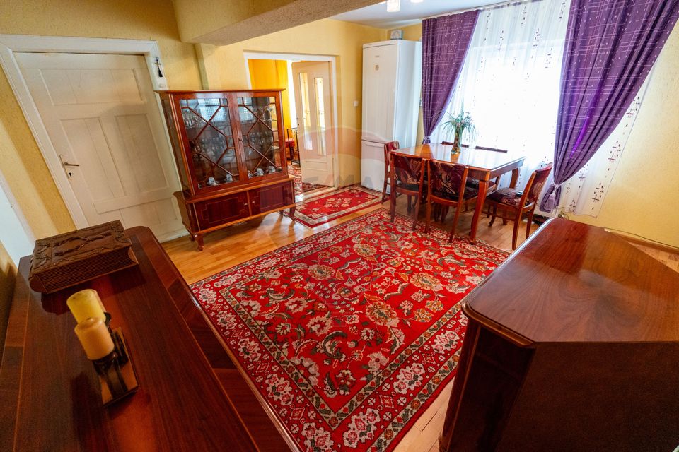 4 room House / Villa for sale