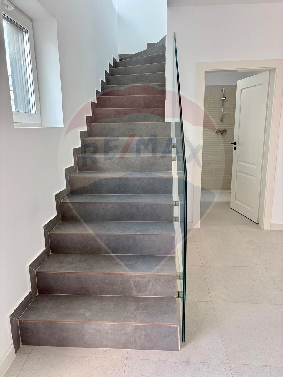 Casa moderna 3 camere, finisaje premium, in zona Pipera – Pipera Plaza