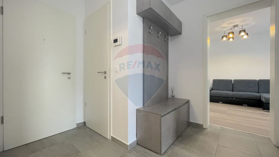 2 room Apartment for rent, Tractorul area