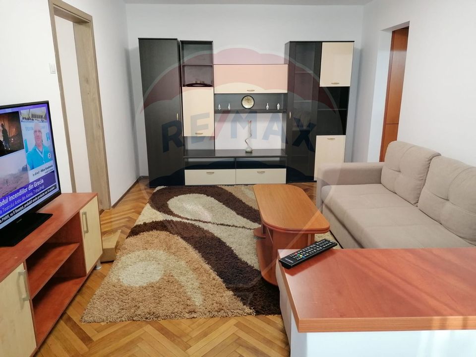 Apartament cu 3 camere de inchiriat in Manastur