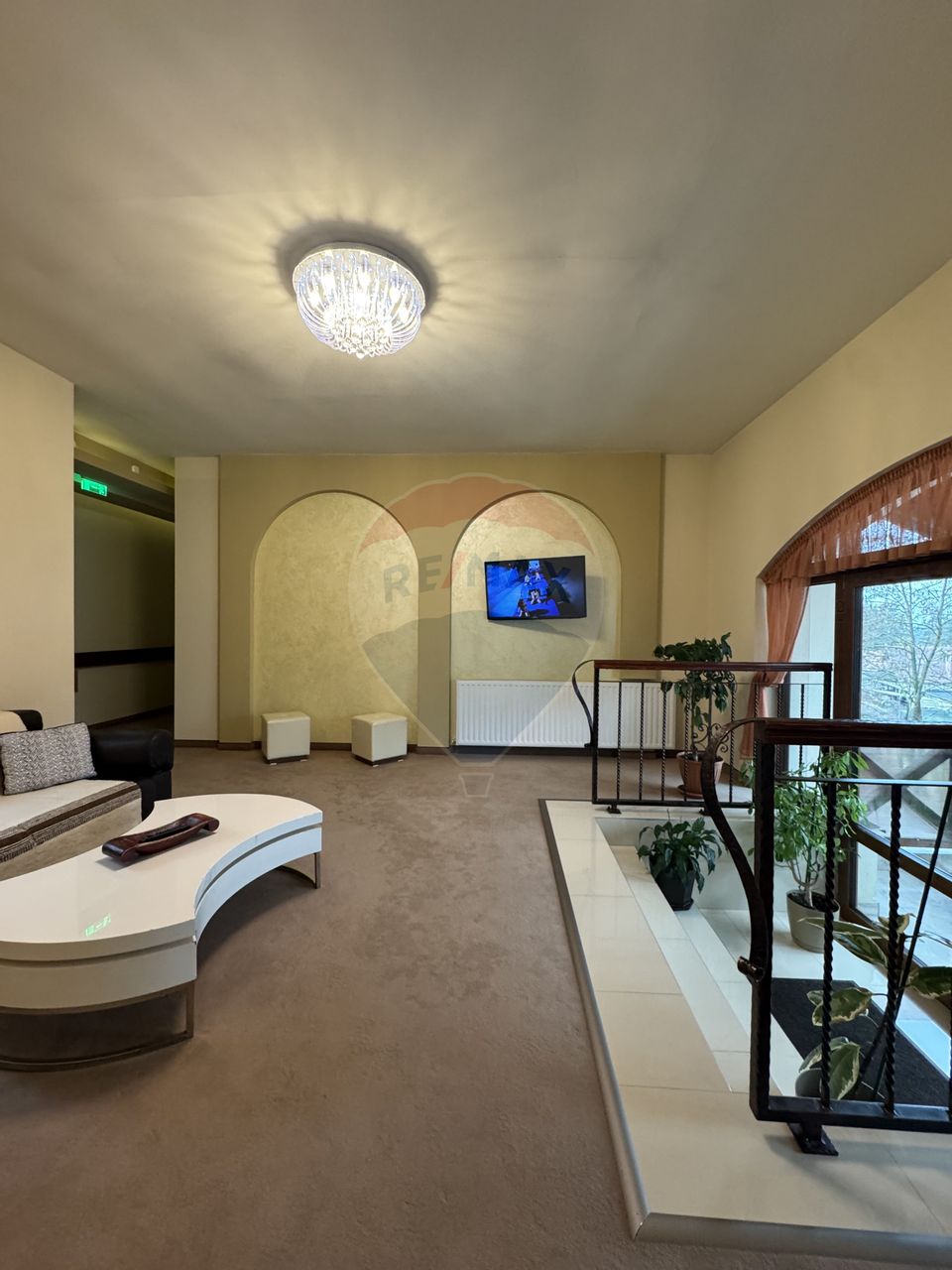 9 room Hotel / Pension for sale, Central area