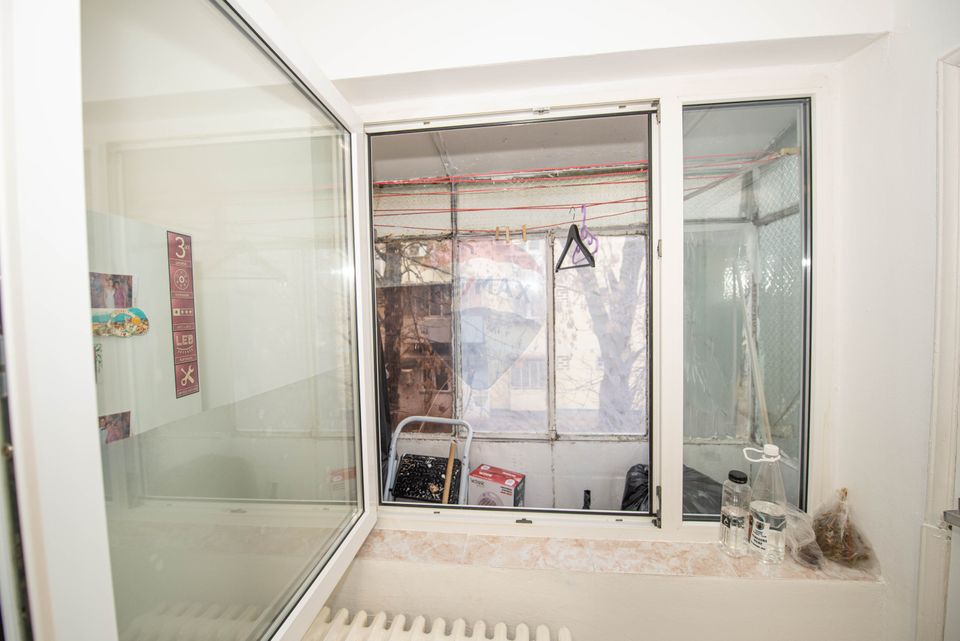 Garsoniera de vanzare,15 mp utili in zona Piata Resita, Berceni Luica