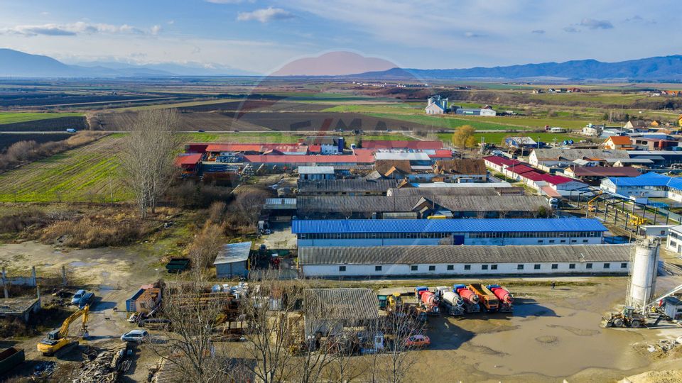 De închiriat spațiu pentru depozitare 300mp + curte 650mp Feldioara