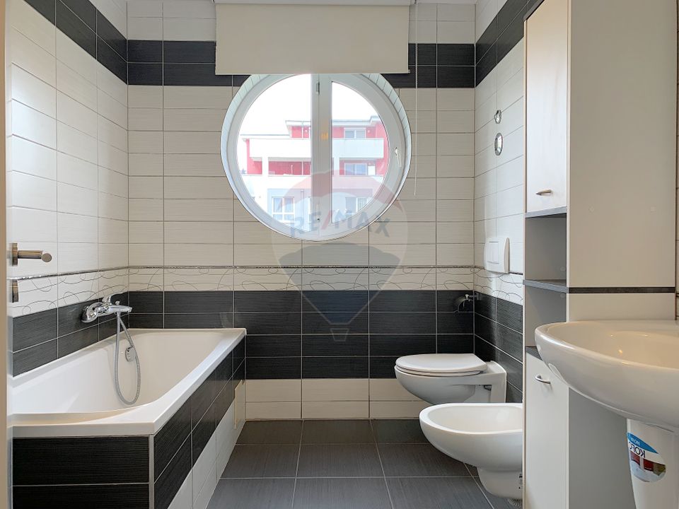!! VANDUT !! Apartament cu 3 camere de vânzare în zona Avantgarden 1