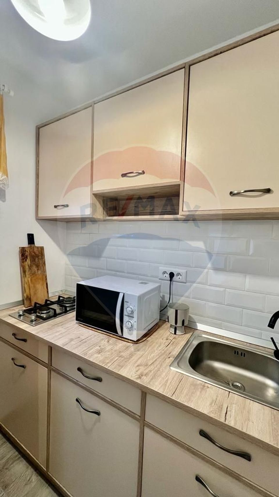 Apartament cu 1 camere de închiriat în zona Costin Georgian