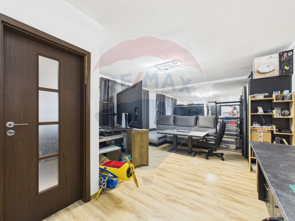 2 room Apartment for sale, Est area