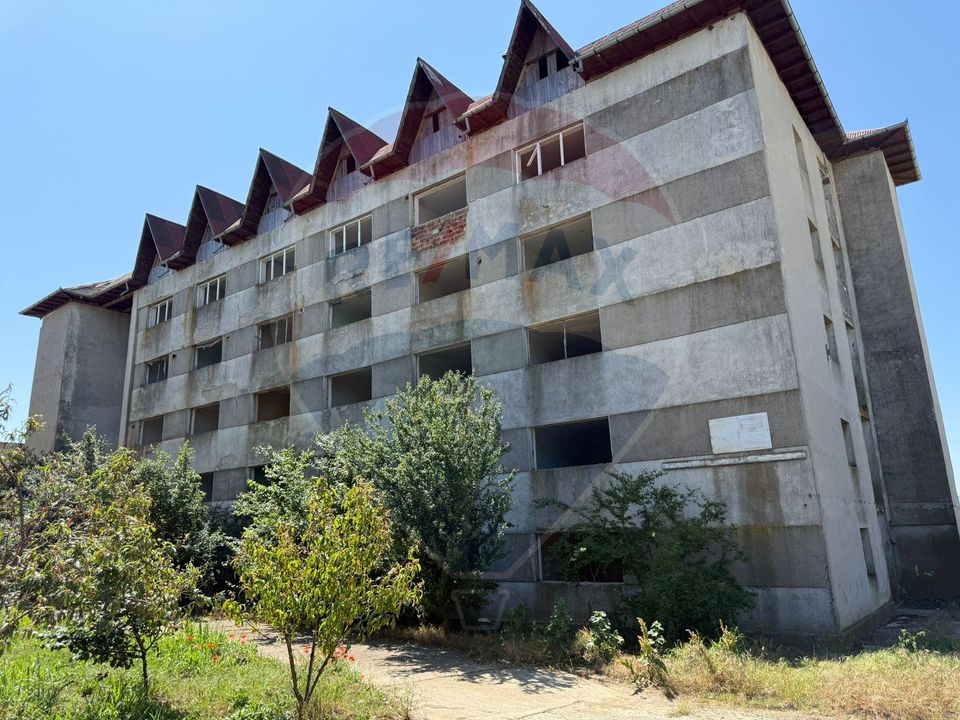 Investment opportunity / Block GF+4 for sale Babadag - Tulcea