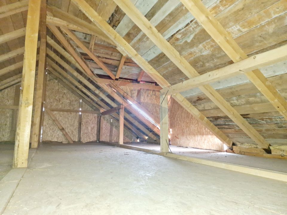 8 room House / Villa for sale