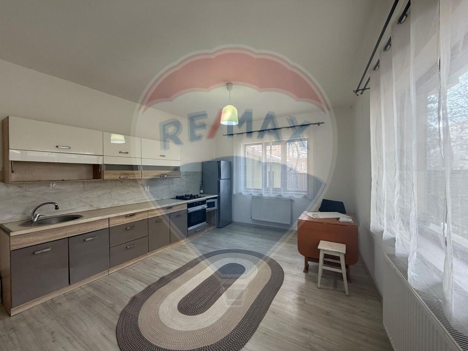 Cladire/Casa P+3+T Rovine Oportunitate Investitie