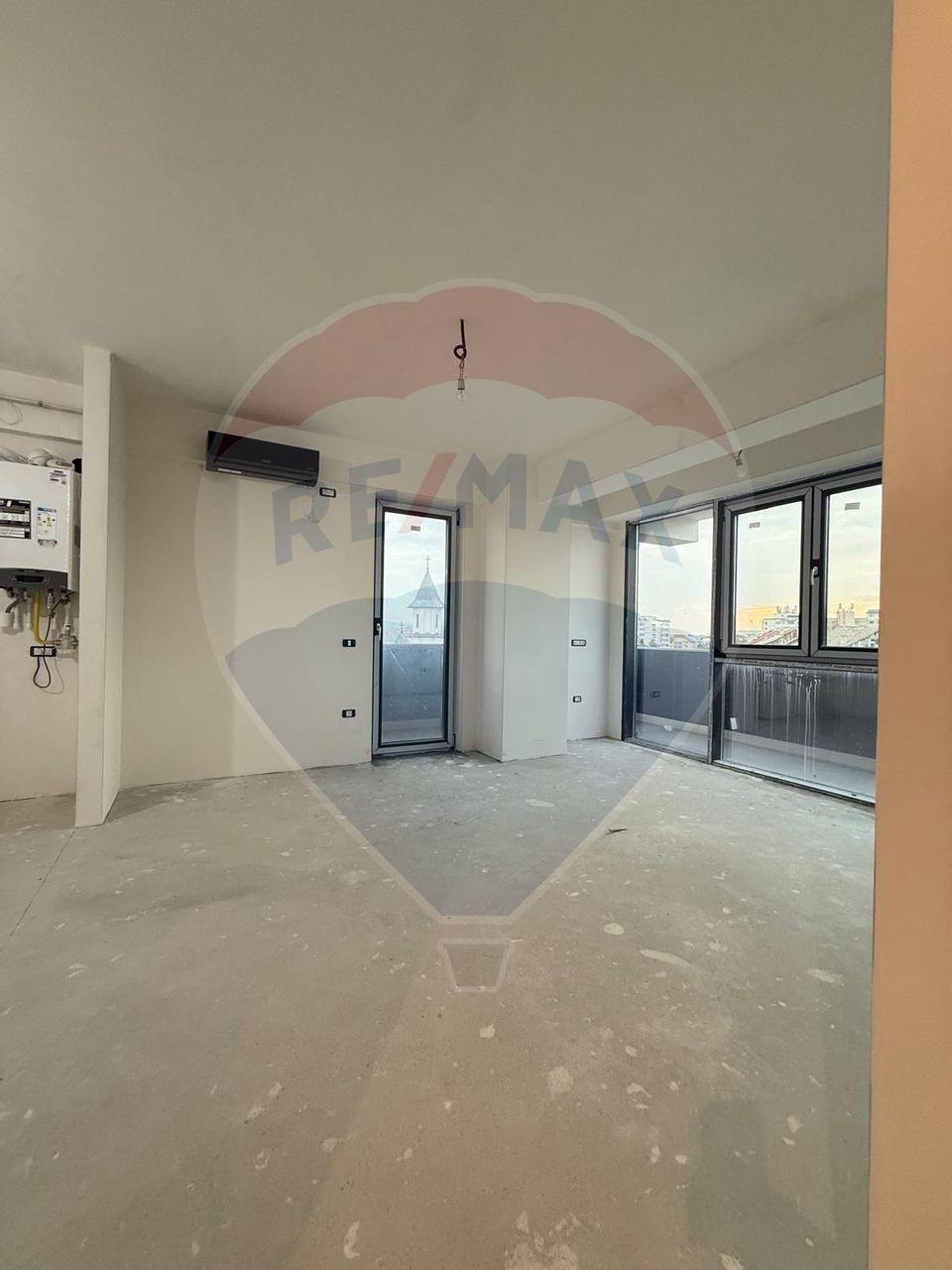 Apartament cu 3 camere de vânzare în zona Burdujeni