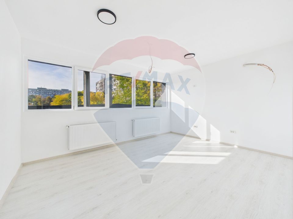 Spatiu comercial de vanzare 344 mp, Drumul Taberei-Moghioros