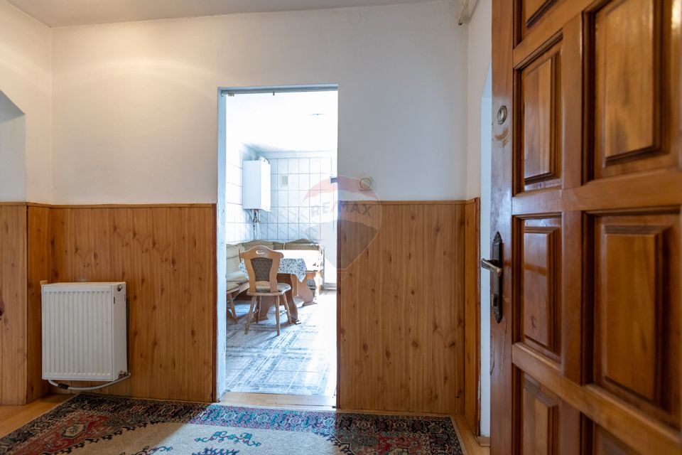 Apartament 3 camere decomandate – Strada Bicaz, zona Narcisa