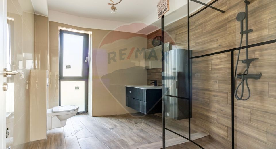 Casă / Vilă de vanzare cu 5 camere, adiacent Martha Bibescu, Mogosoaia