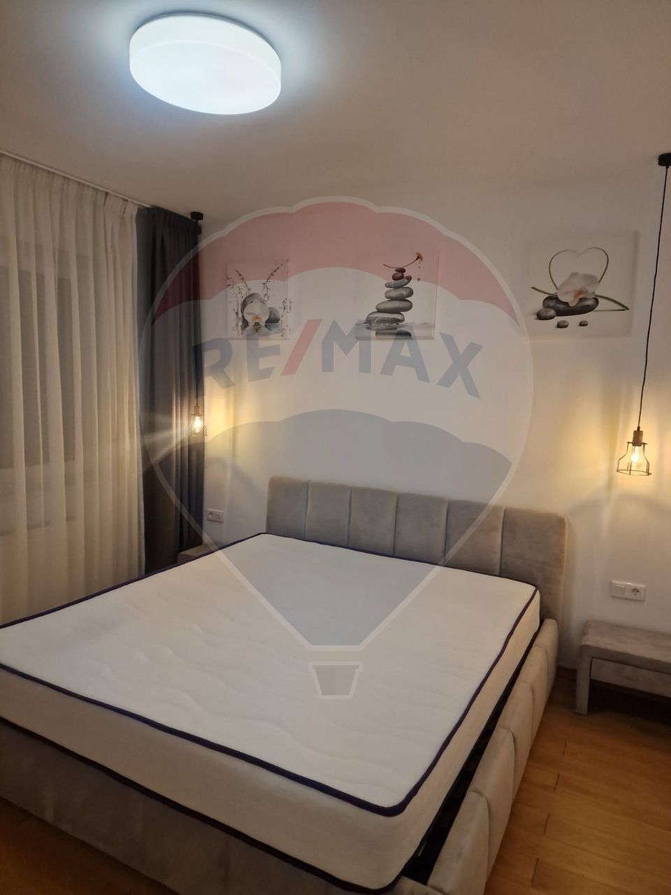 Apartament cu 3 camere de închiriat în zona Buna Ziua