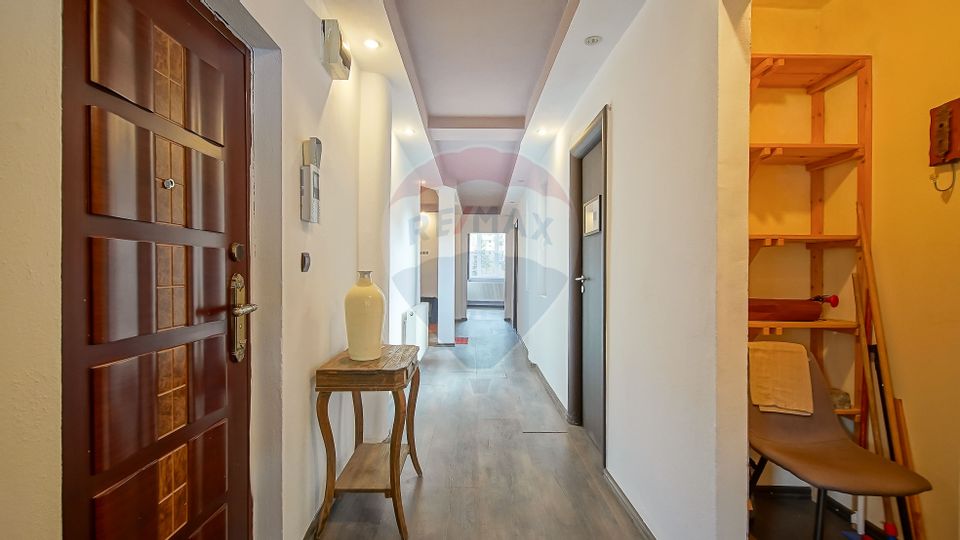 Apartment with Tâmpa View, Historic House – Unirii Square, Brașov