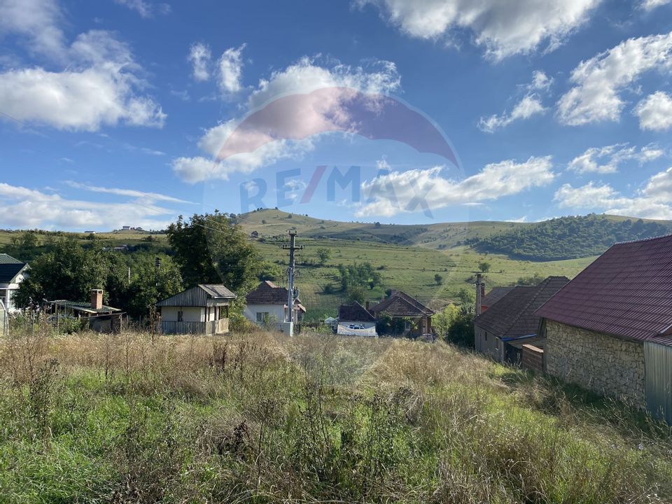 Land 1,303sqm Salicea / Strada Principala