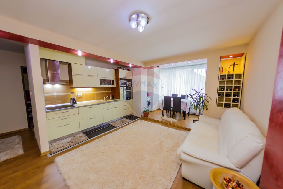 Apartament cu 3 camere lângă  Prefectură
