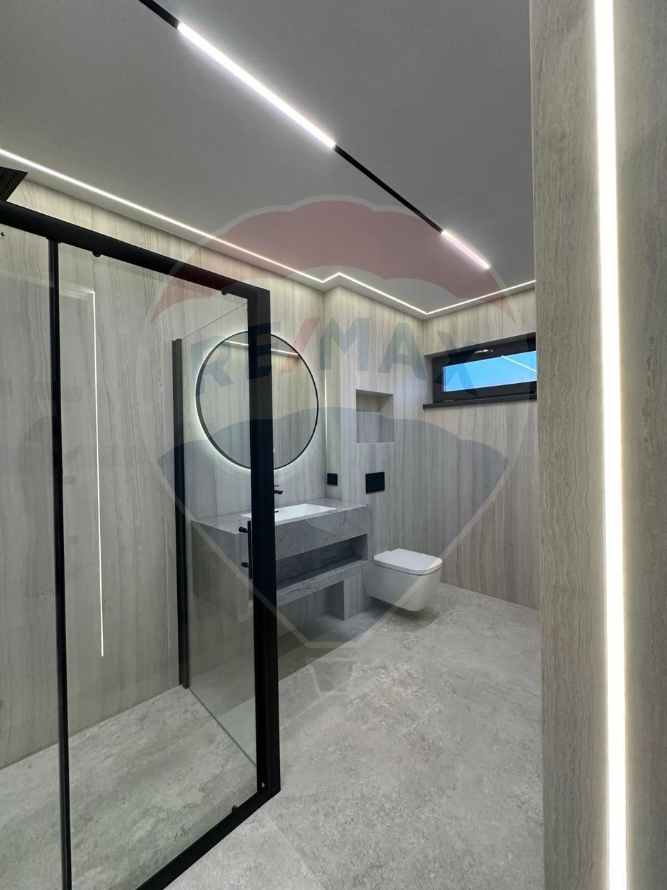 Vila moderna de inchiriat cu 5 camere, prima inchiriere