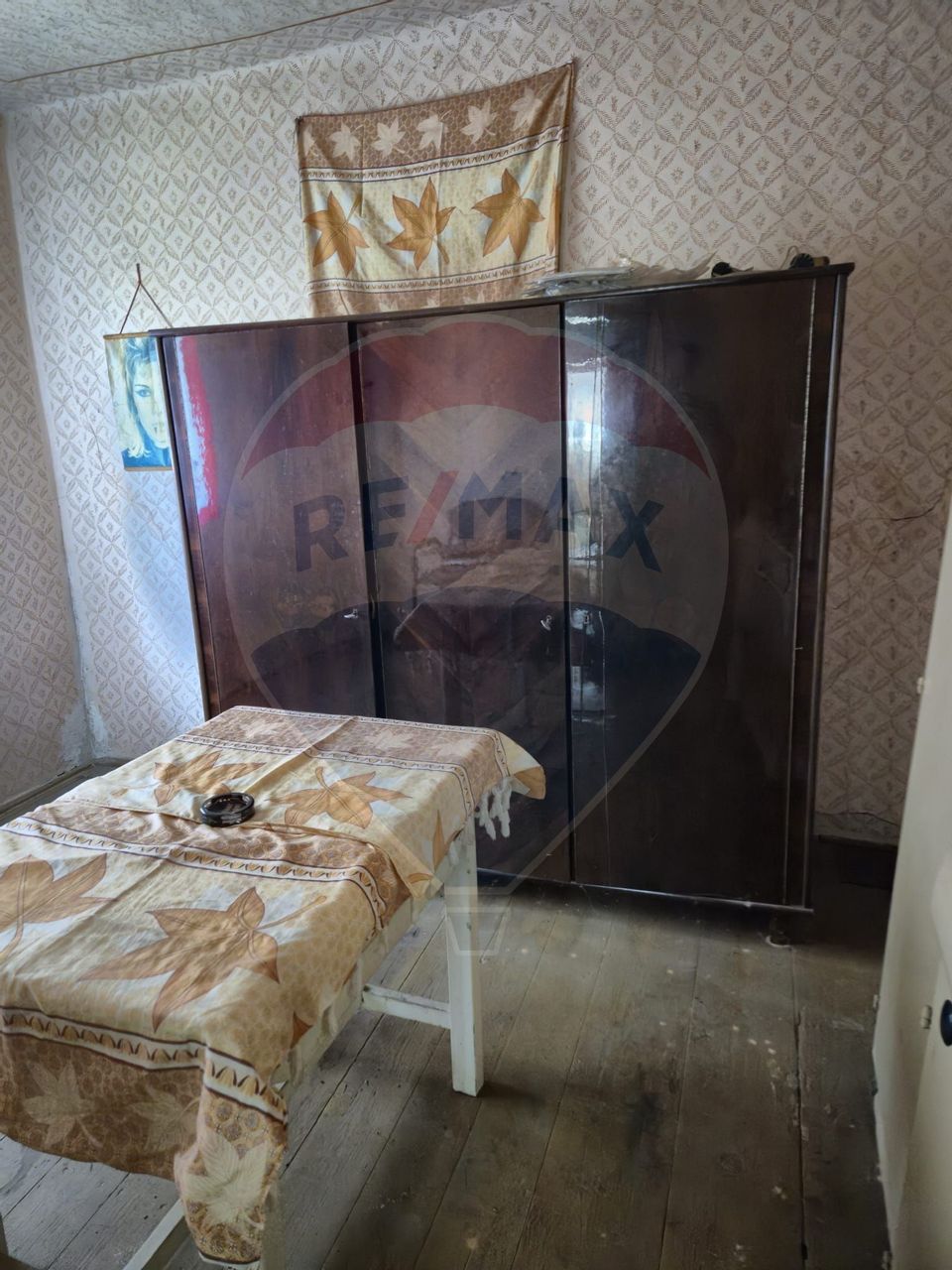 Casă / Vilă cu 4 camere de vânzare