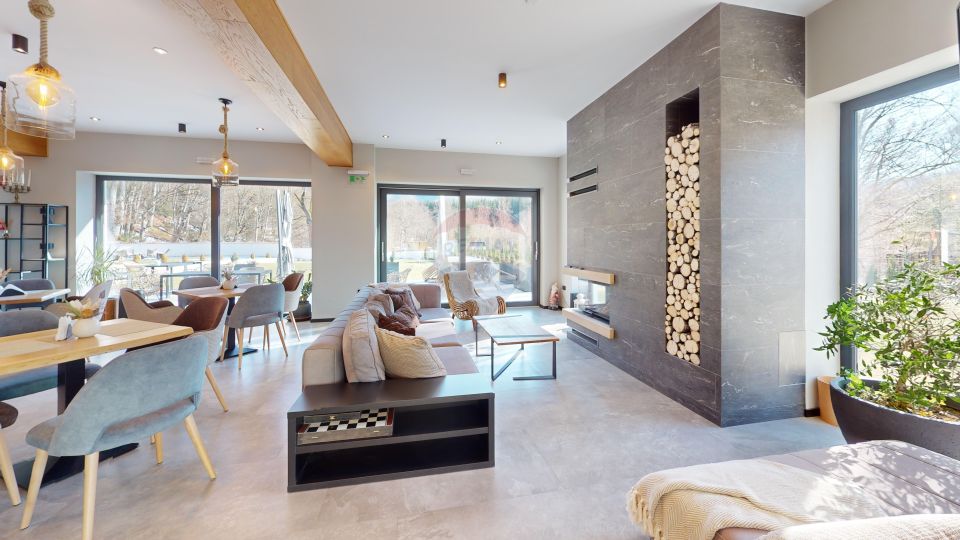 12 room Hotel / Pension for rent, Central area