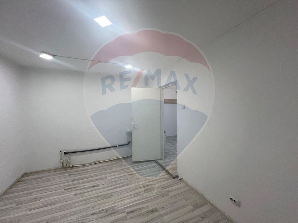 60sq.m Commercial Space for rent, Obor area