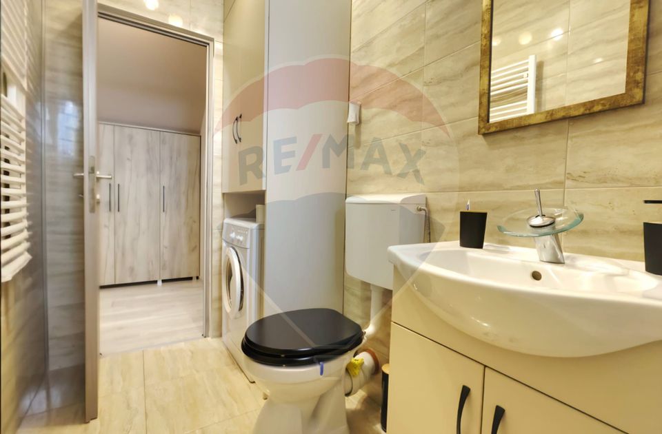 Apartament cu 3 camere de vânzare