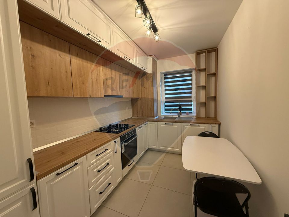 Apartament cu 3 camere, 2 bai și loc de parcare