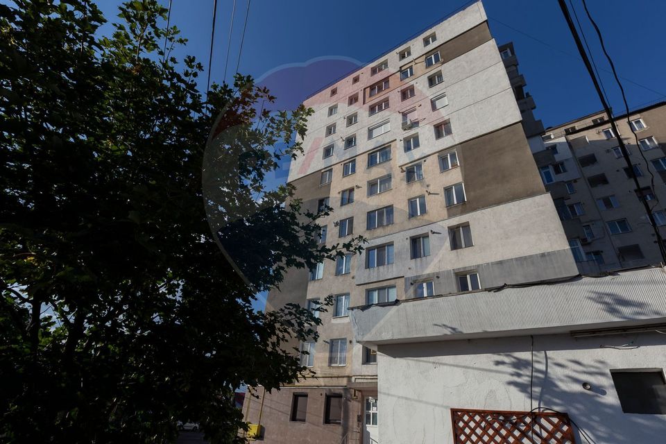 3 room Apartment for sale, Mioritei area