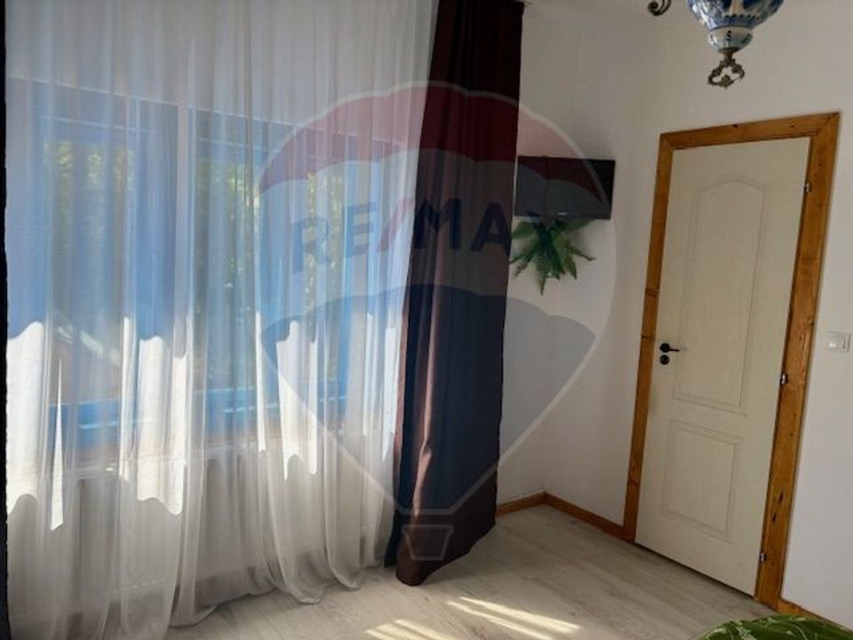 5 room House / Villa for sale