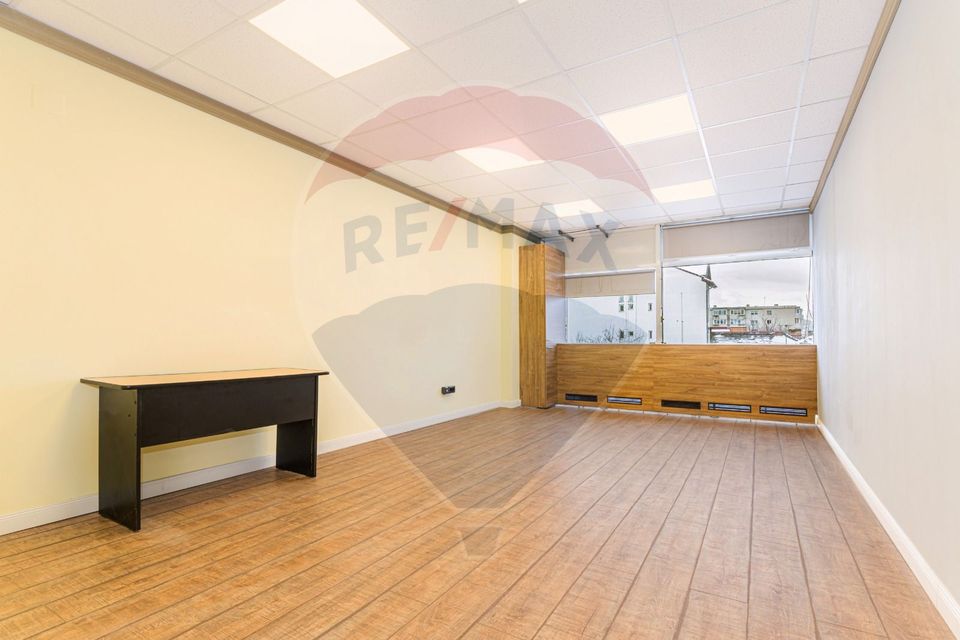 35.5sq.m Office Space for rent, Vlahuta area