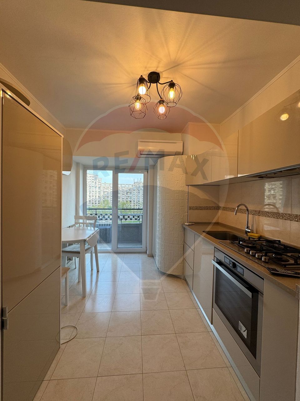 Modern apartment for rent - Alba Iulia Square