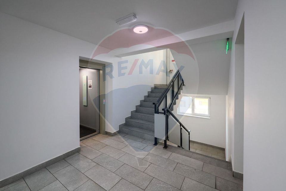 Apartament nou mobilat utilat  + parcare in Tractorul