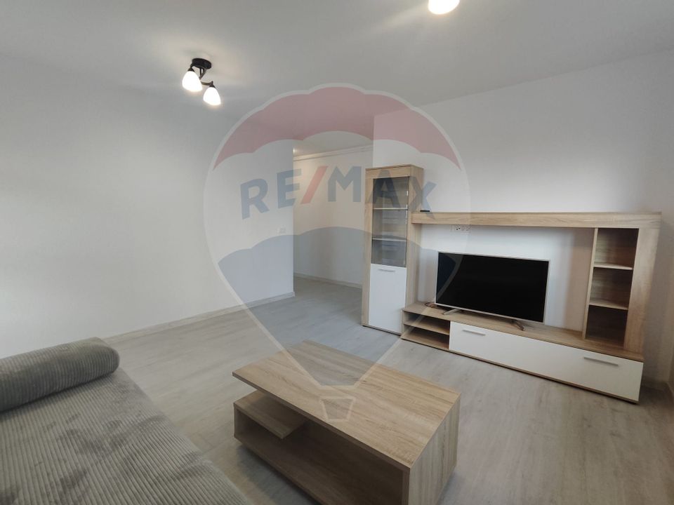 Apartament cu 2 camere de închiriat în zona Republica