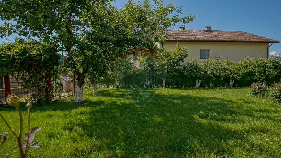 Vila impunatoare, rezidenta cu pretentii, Tractorul, Brasov