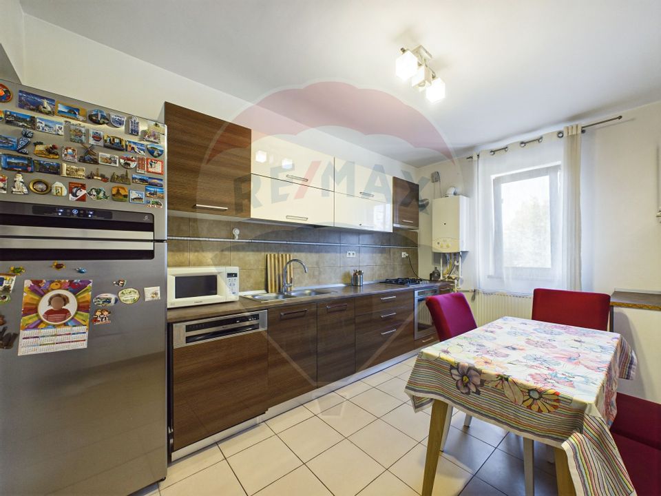 Apartament cu 3 camere Sisesti