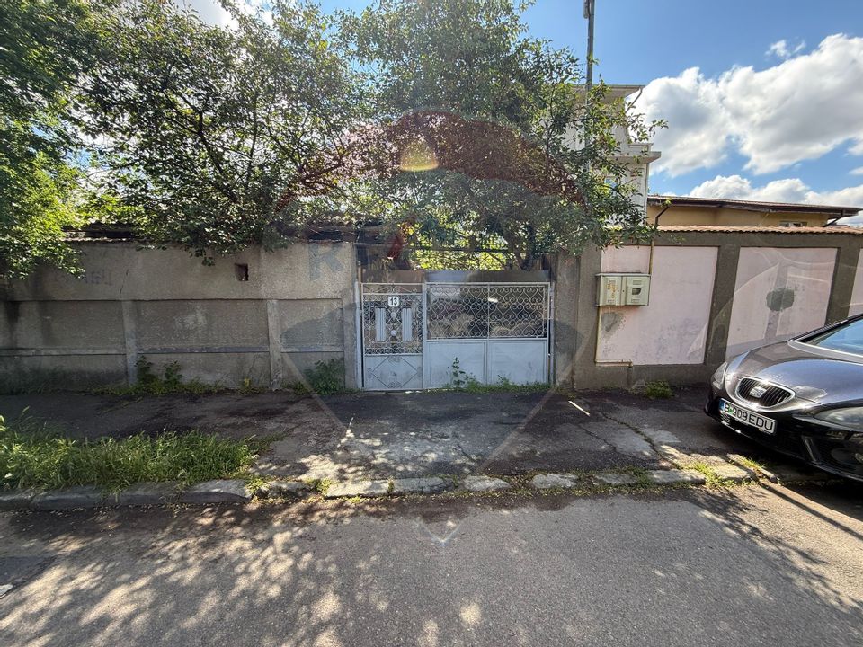 De vanzare casa cu curte in zona Sos. Chitilei , Sector 1