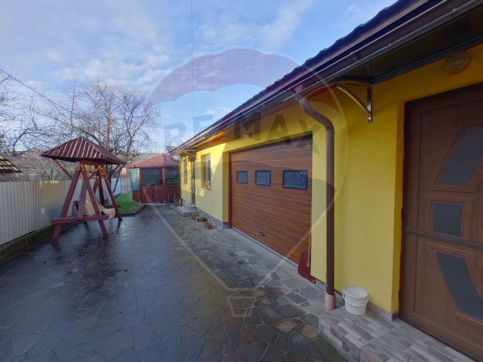 4 room House / Villa for sale, Est area