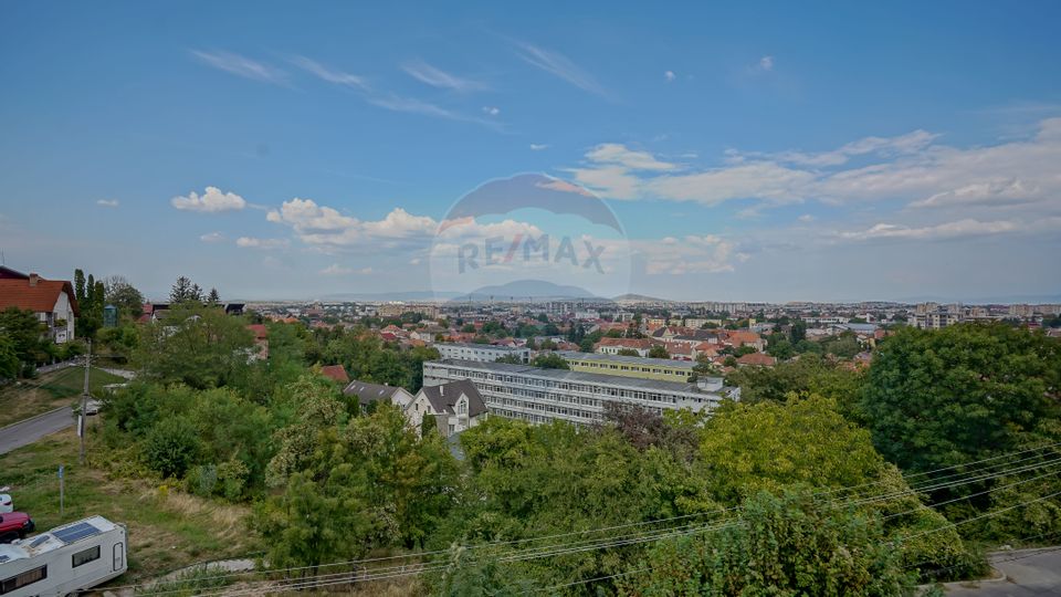 Proprietate rezidentiala cu panorama frumoasa