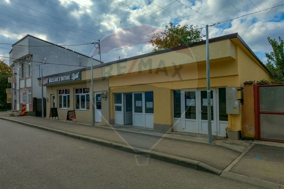 100sq.m Commercial Space for rent, Central area