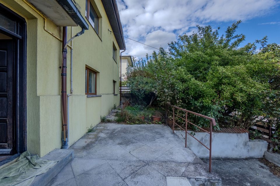 Casă individuală cu două unități locative. Zona Horia–Cloșca–Crișan