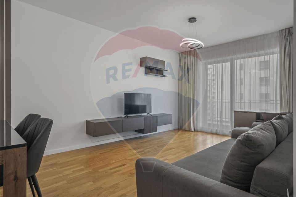 Bright 3-room apartment, underground parking in Luxuria Residence