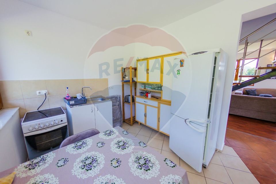 Vila de închiriat cu priveliște superbă în Cicârlău