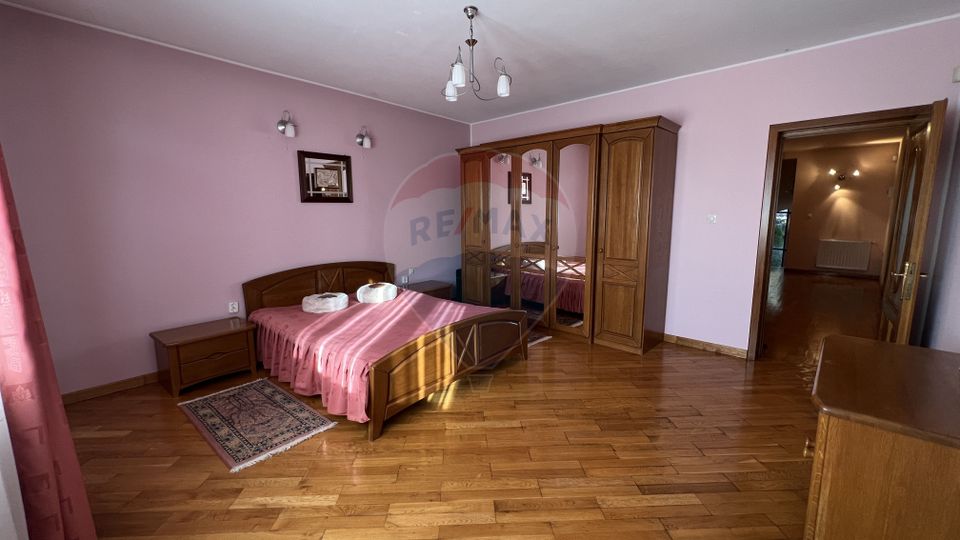 De VANZARE Casa spațioasă S+P+1E+M | Zona STIREX in Galati