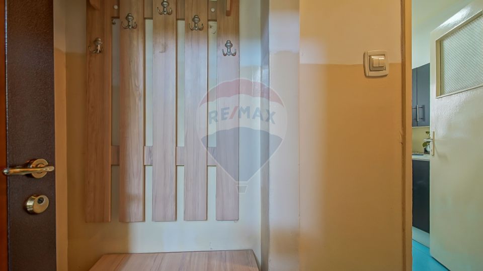 Apartament cu 2 camere de vânzare în zona Electroprecizia