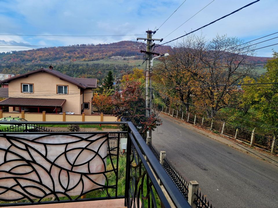 5 room House / Villa for sale, Darmanesti area