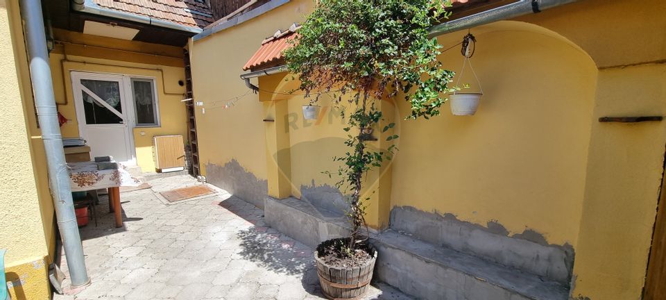 3 room House / Villa for sale, Sud area