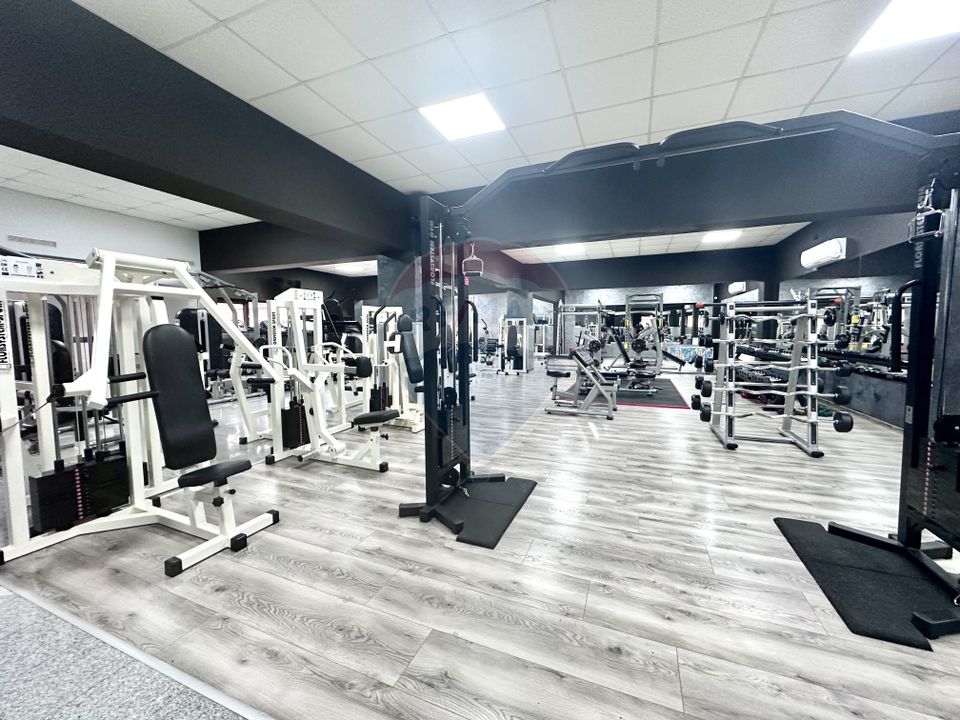 926.11sq.m Commercial Space for sale, Central area