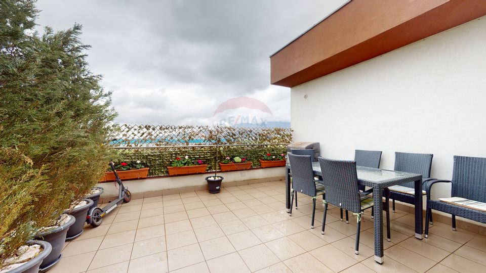 REZERVAT! Penthouse cochet, 3 camere, terasă mare, langă aeroport