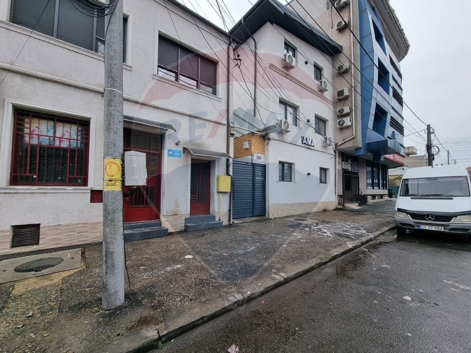 Spațiu comercial de 27mp de închiriat zona Casa de Cultură Constanta