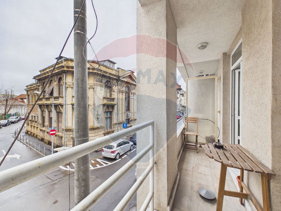 Apartament 4 camere recompartimentat din 3, P-ta Unirii | Parcare